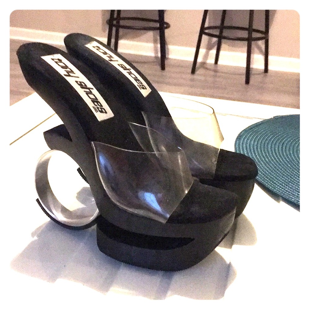 Unique circular heels